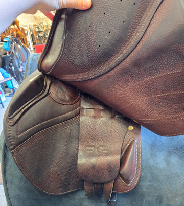 Used CWD 2Gs S32 Mademoiselle Jump Saddle - 17" Medium